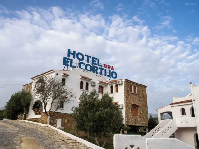 دليل شامل لتجربة الاسترخاء في منتجع فندق El Cortijo Spa في دردارة 3 elcortijo2